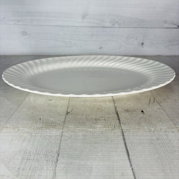 Sheffield BONE WHITE Ivory Swirl Rim Earthenware USA Oval 14" Serving Platter - Picture 4 of 16